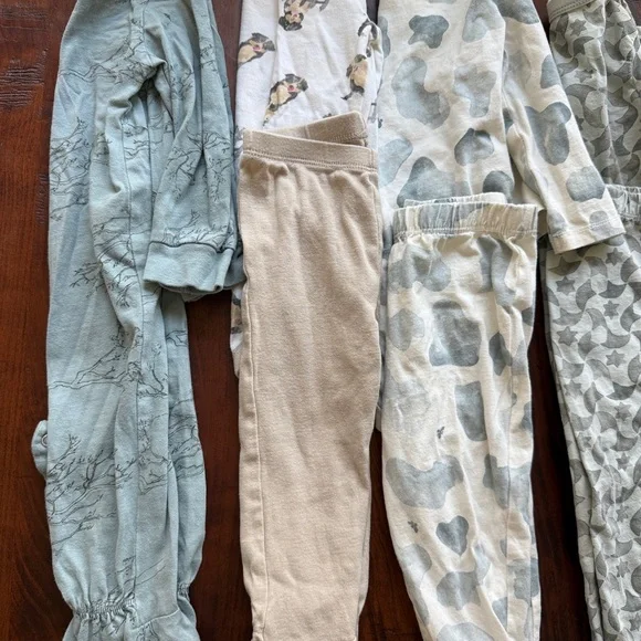 Burt’s Bee’s Baby 6-9m Assorted Baby Onesies and Onsie / Pants Sets - Picture 8 of 8